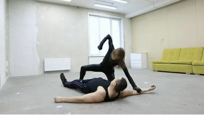 Glenda's attempt to avenge her companions failed Glenda's attempt to avenge her companions failed